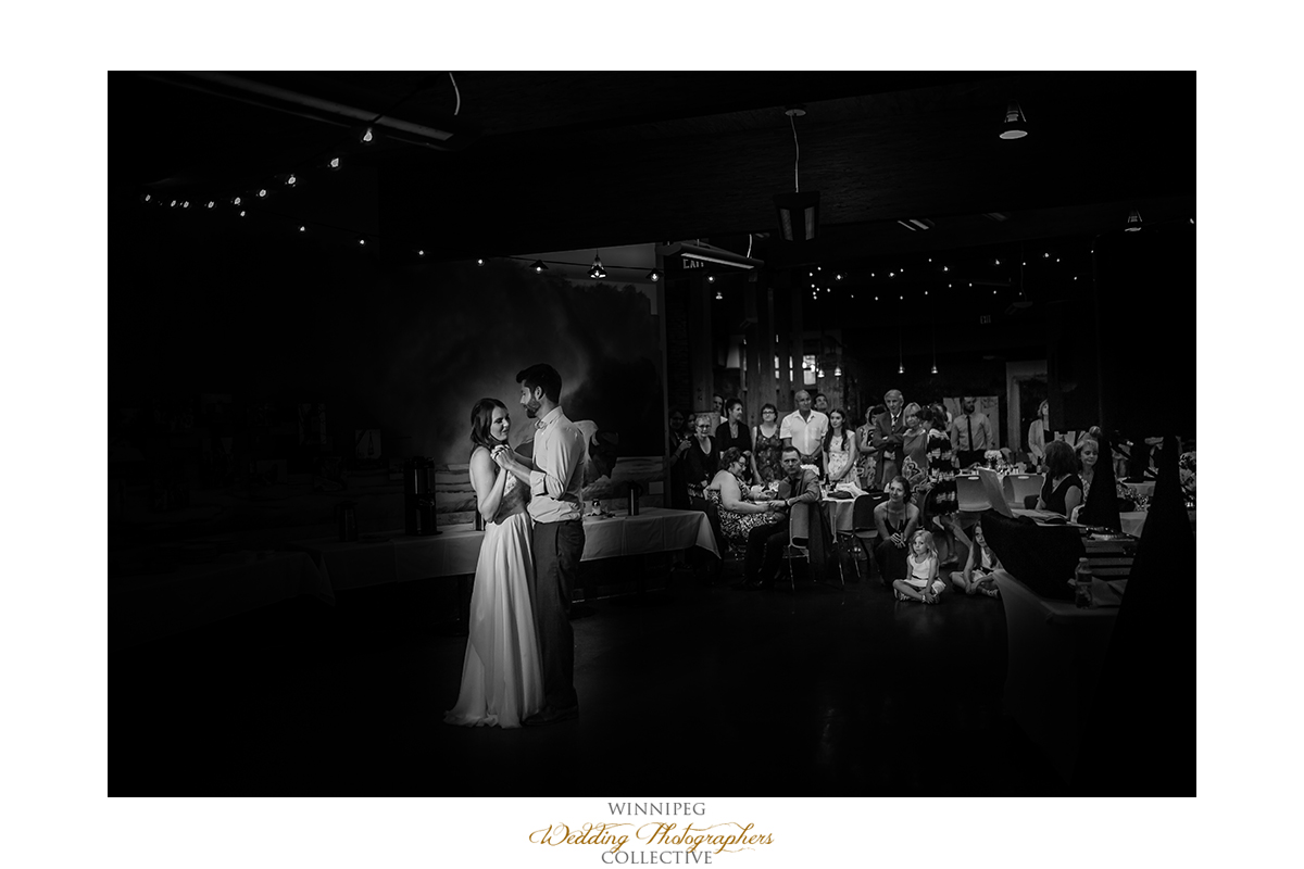 Manitoba wedding photographer Fort Whyte Alive