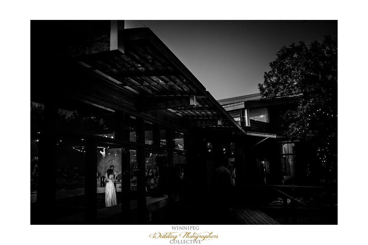 Manitoba wedding photographer Fort Whyte Alive