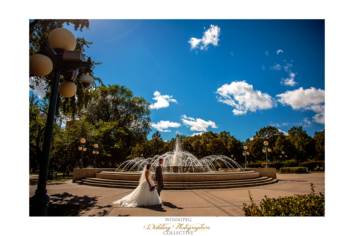 Wedding photo Bride and Groom at Ledge