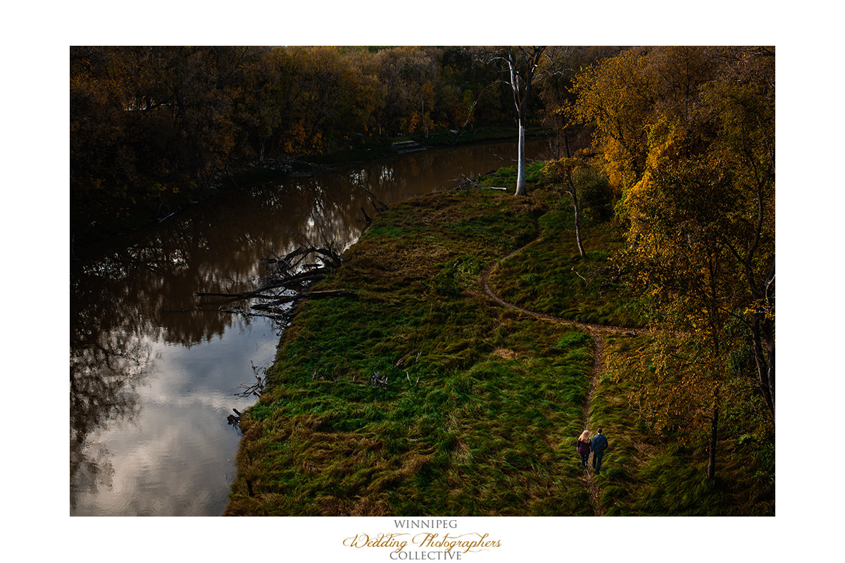 007_Lisa and Sean Autumn Fall Winnipeg Manitoba Park Engagement Shoot.jpg