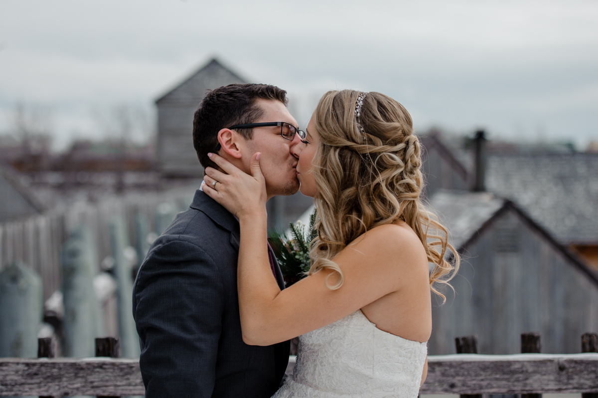Winnipeg winter wedding photographer