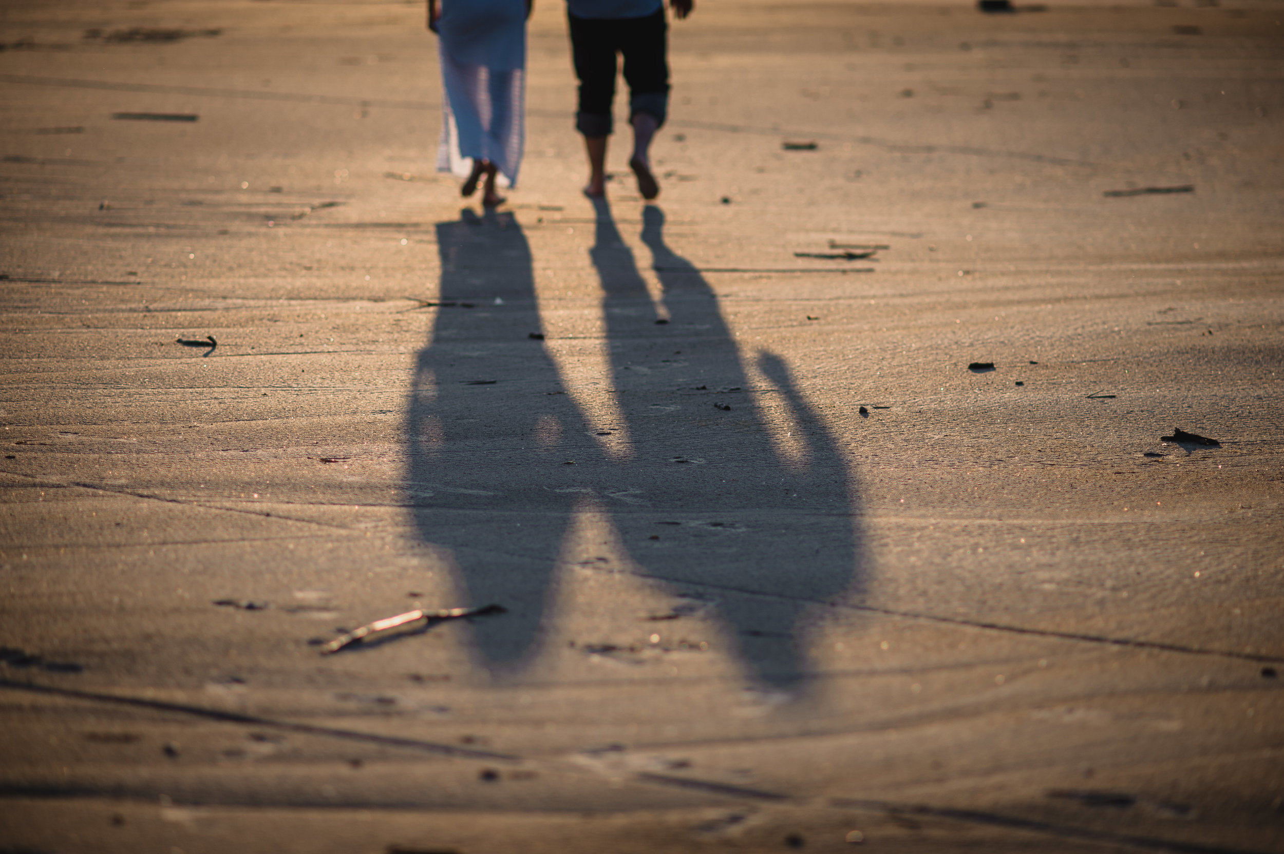 Victoria+Steven_Engaged_GrandBeach(C)-08.jpg