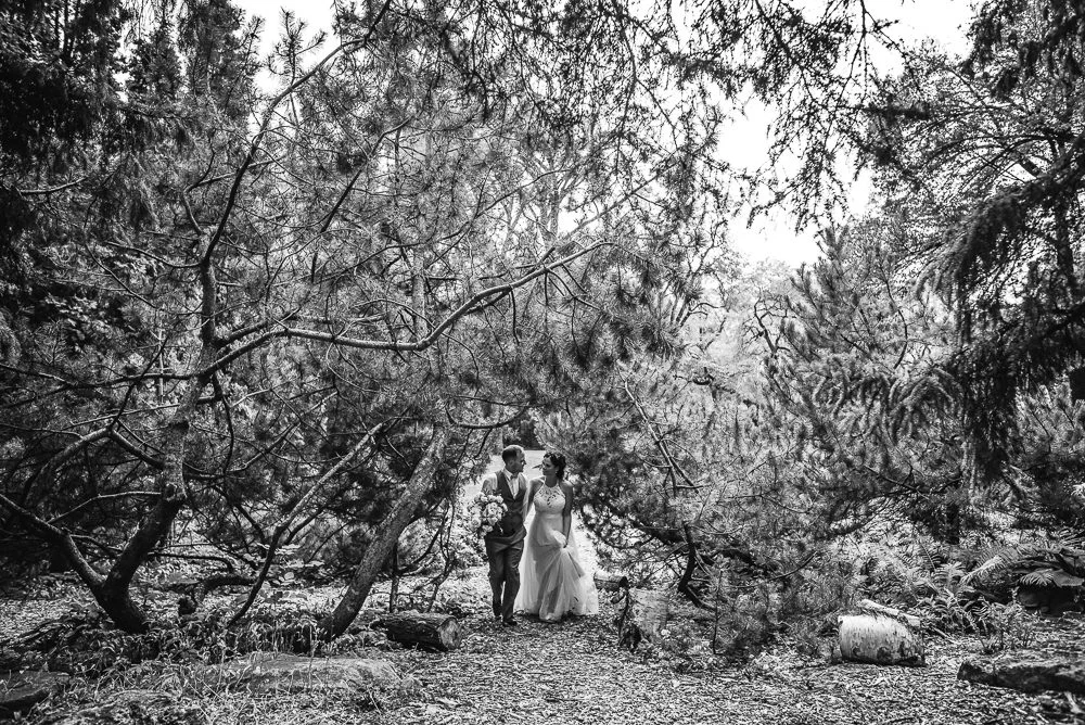 Backyard weddings in Manitoba
