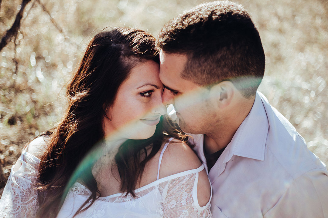 Courtney&Scott_Esession_BirdshillPark-14.jpg
