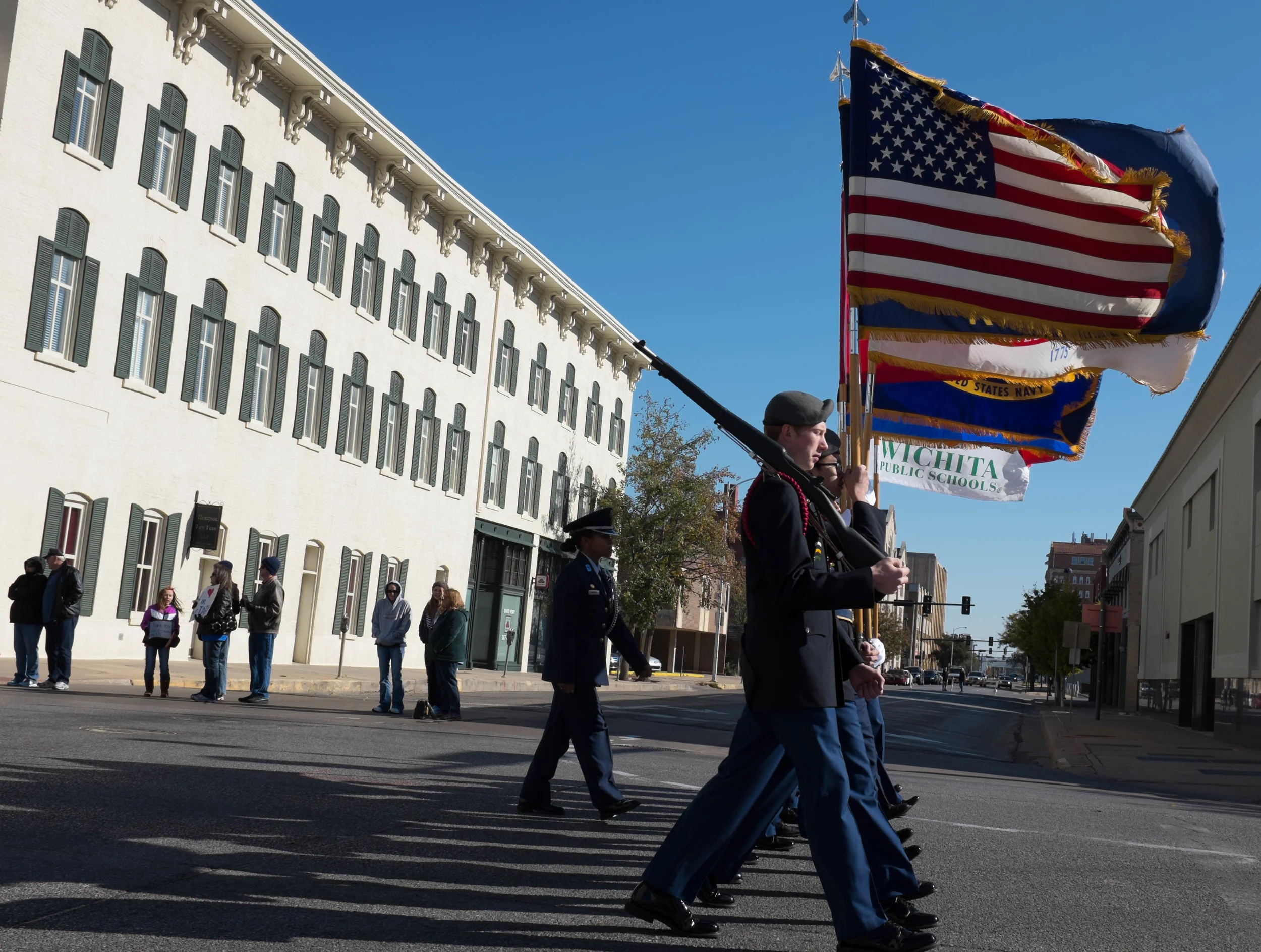 VETERANS DAY PARADE-2014-2.jpg