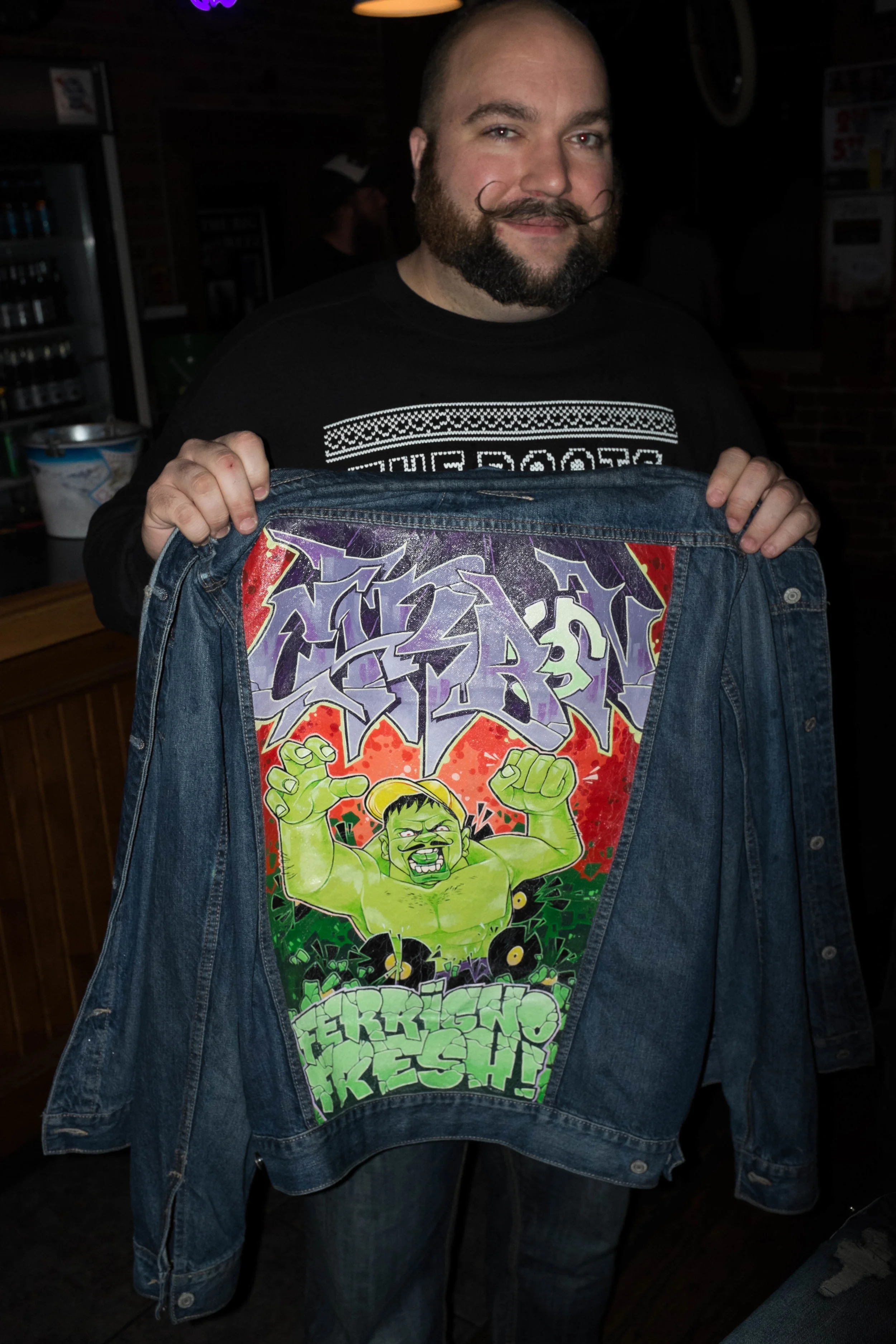 Carbon had an ill jacket done by Chris from Dead Canary Records. 