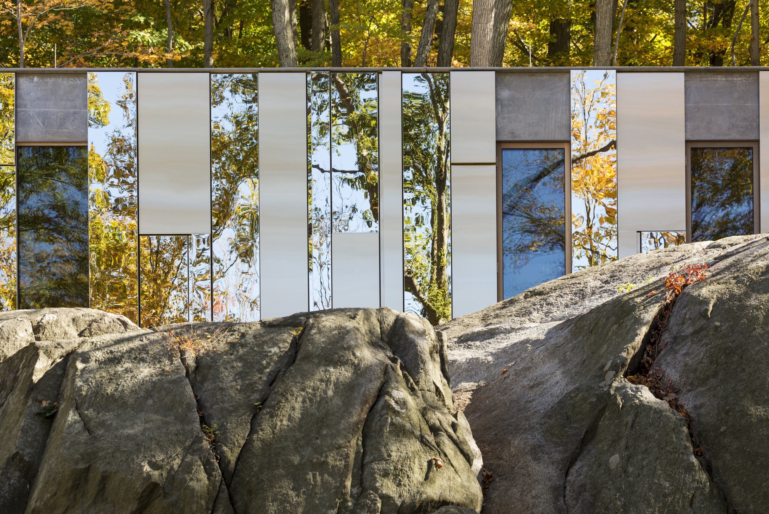 Gorgeous Private Mirrored Home