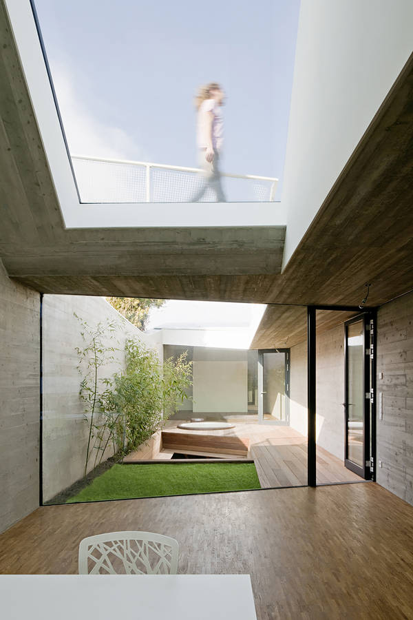 View of the front house leading to the back. Photograph: Hertha Hurnaus