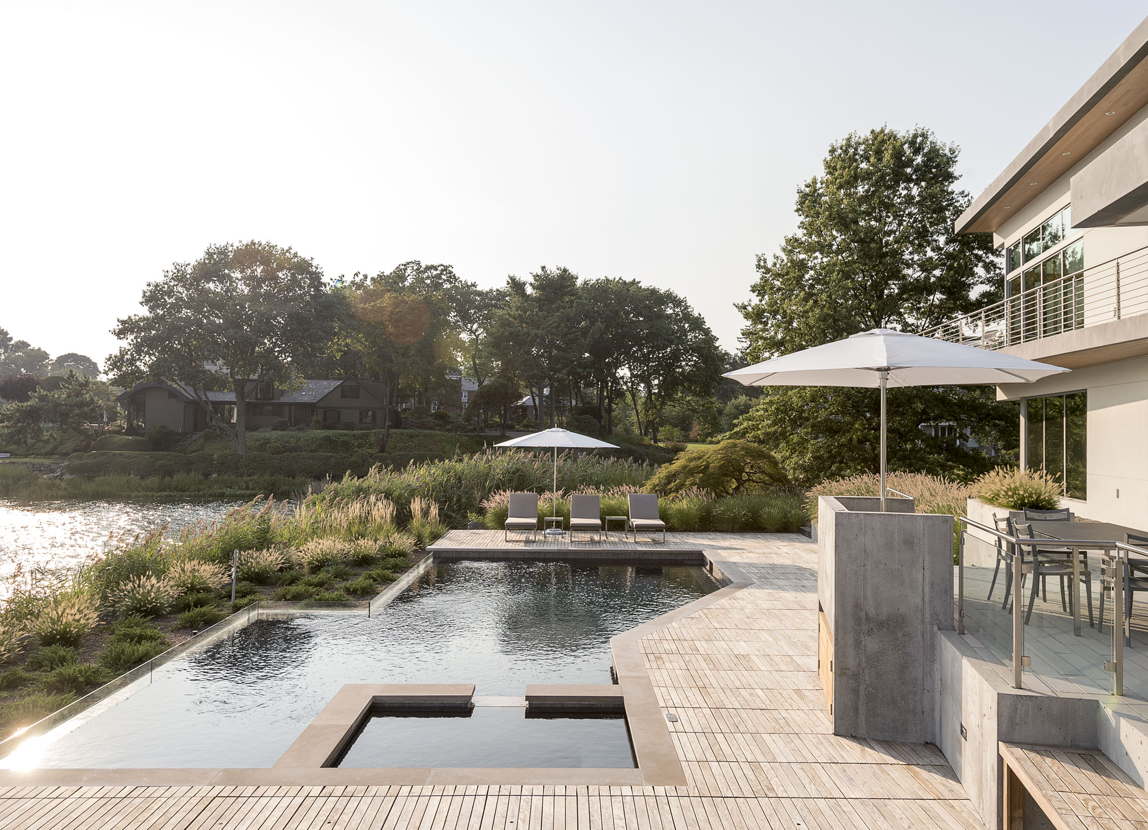 Waterfront luxury pool in long island new york