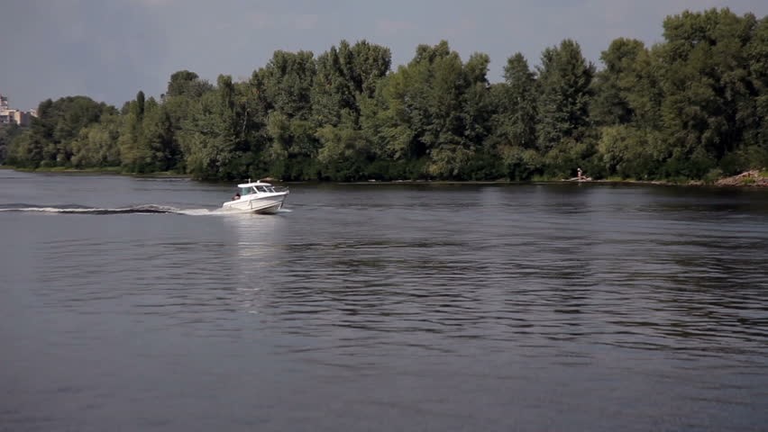 https://www.shutterstock.com/video/clip-11069093-stock-footage-motor-boat-on-lake-zalew-zegrzynski-in-poland.html?src=rel/4890875:4