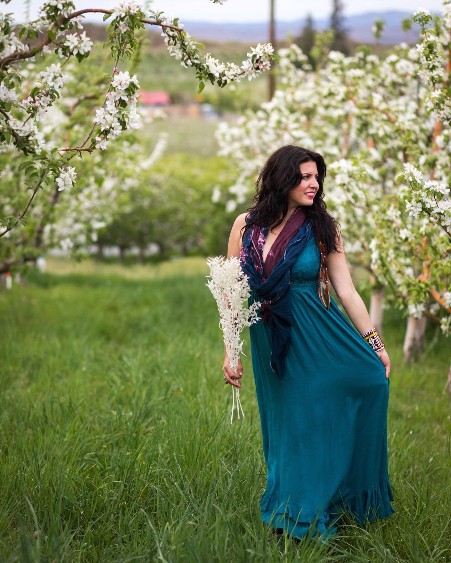 Sometimes you&rsquo;re in a pretty field of blooming apple trees in Washington and your beautifully creative friend reminds you what it&rsquo;s like to be on the other side of the lens. There&rsquo;s a freedom in letting go and being seen just as you