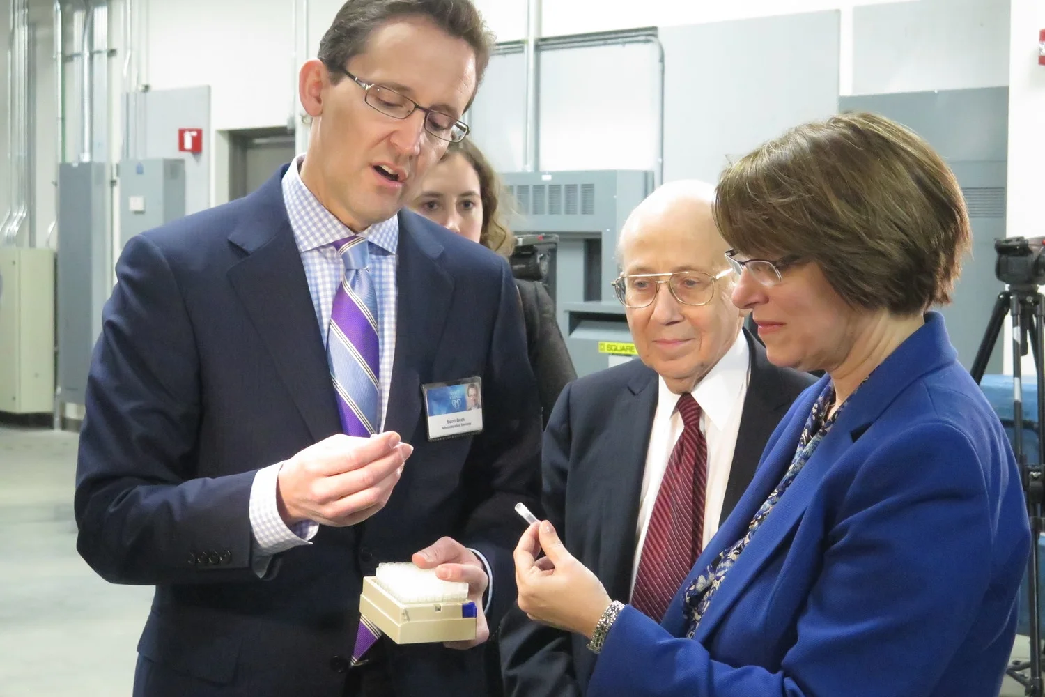 Sen. Klobuchar discusses precision medicine during visit to Rochester