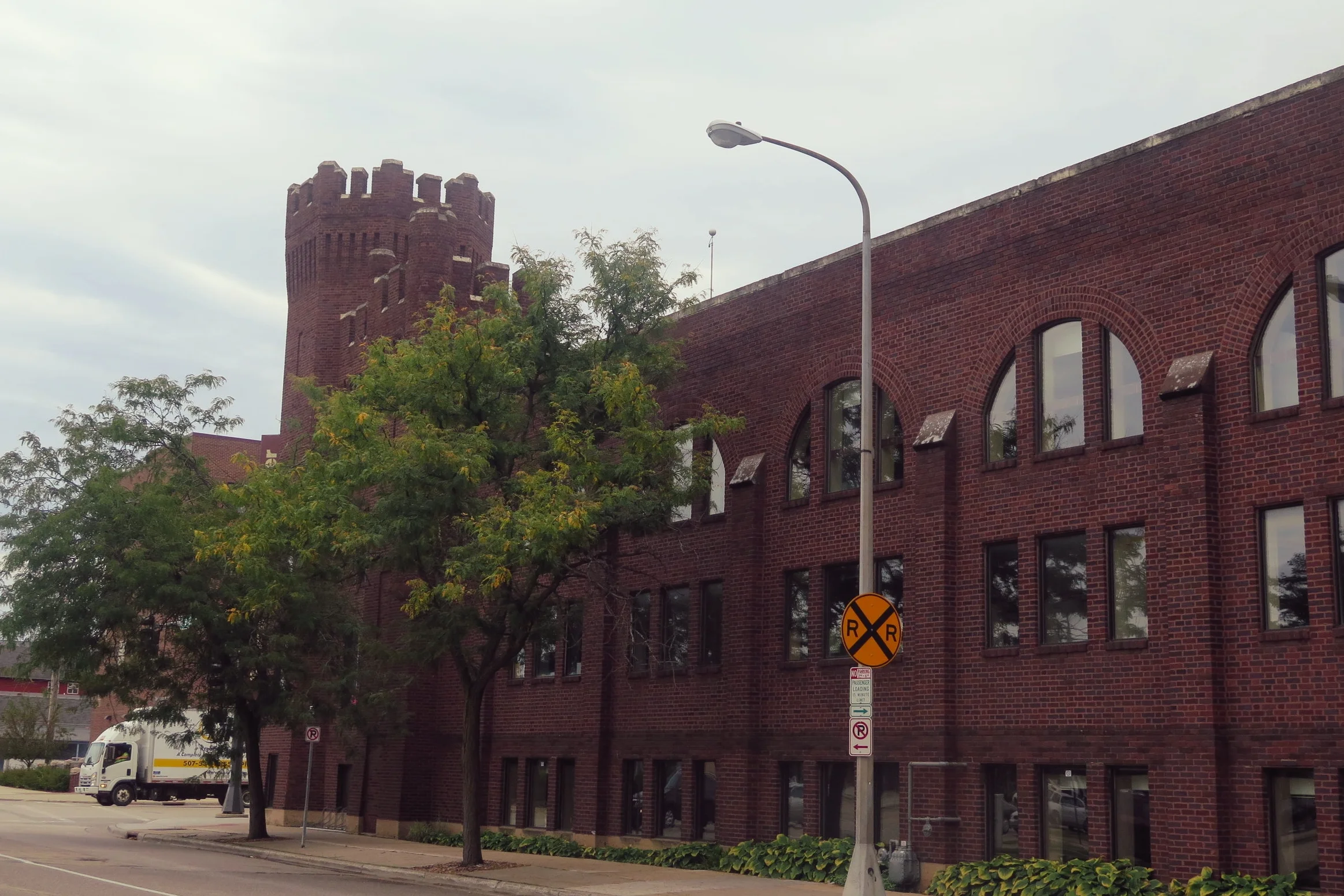 Council rejects Armory proposals, but attaches conditions to possible sale