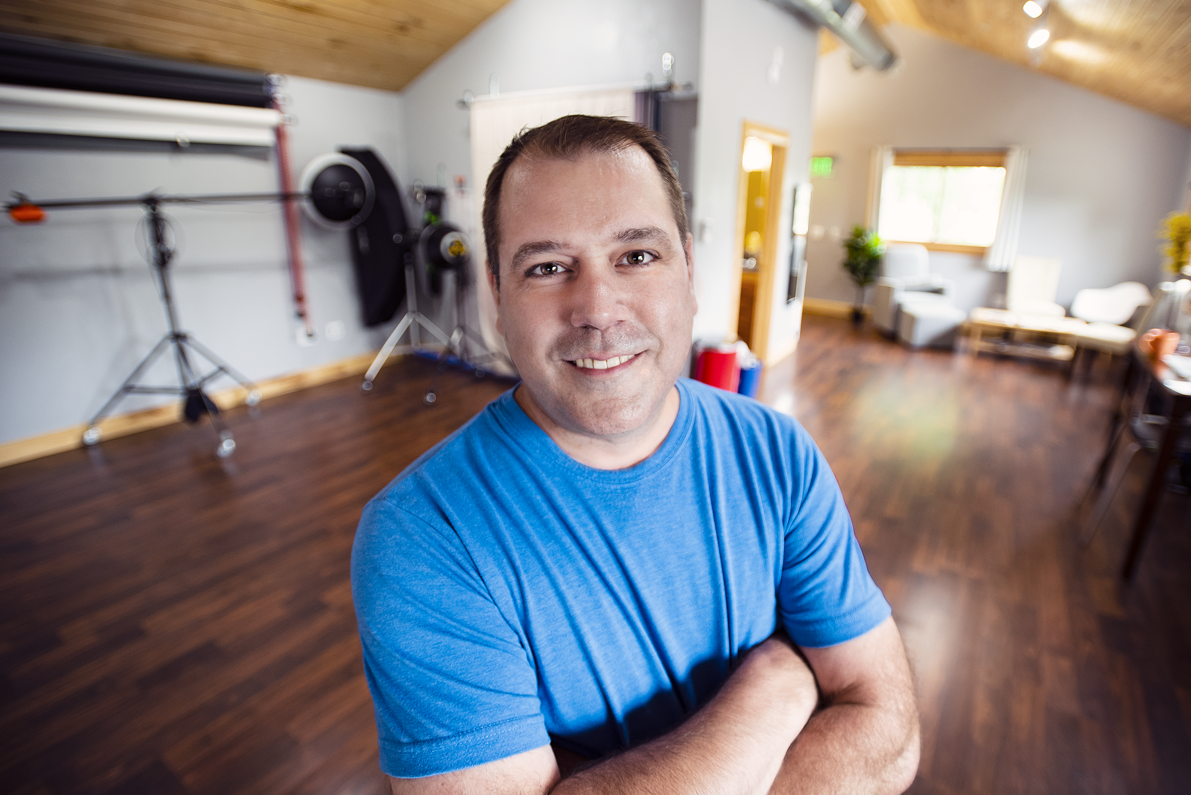 Rochester photographer embraces collaboration with new studio concept