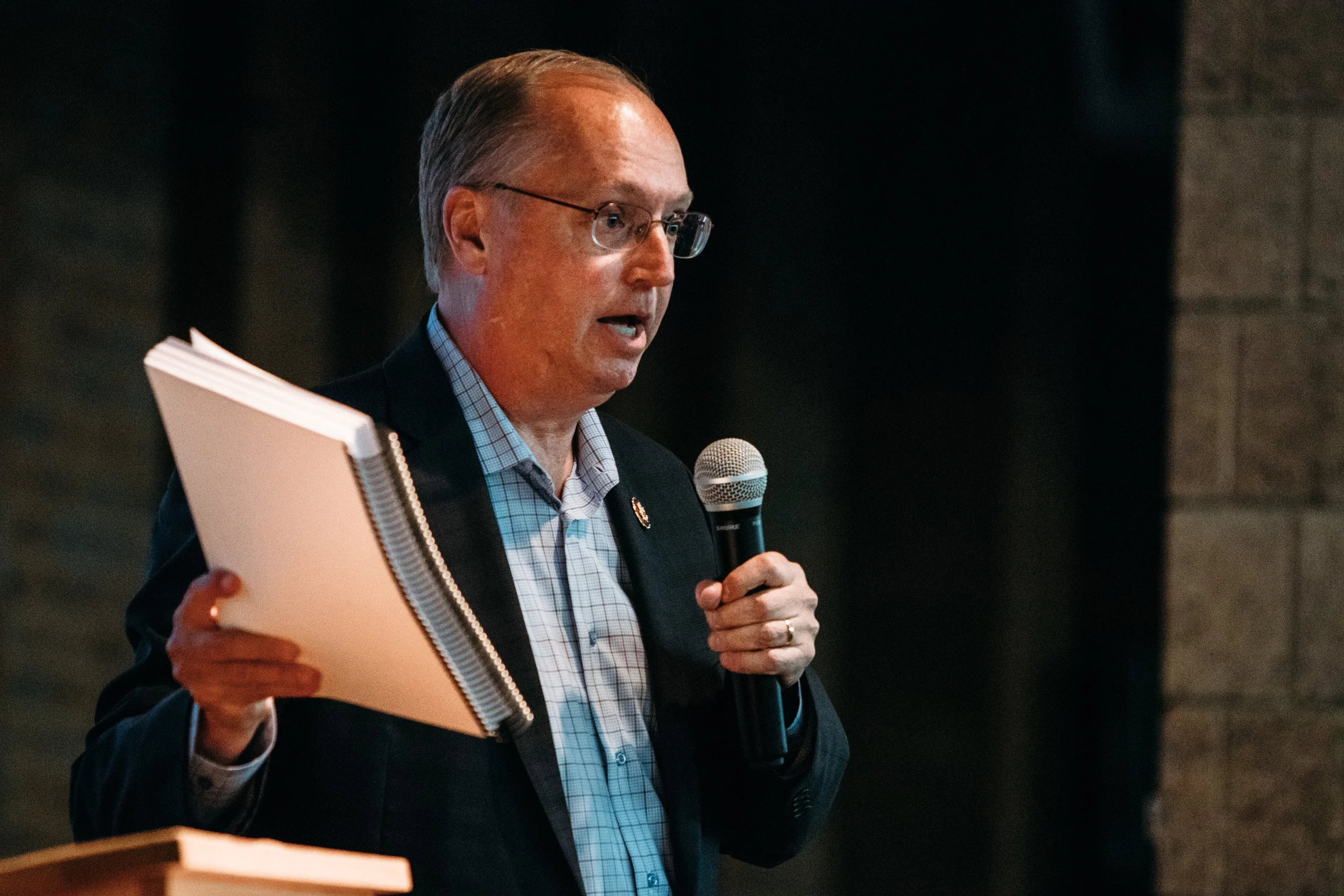 Hagedorn accuses House Democrats of playing politics with impeachment inquiry