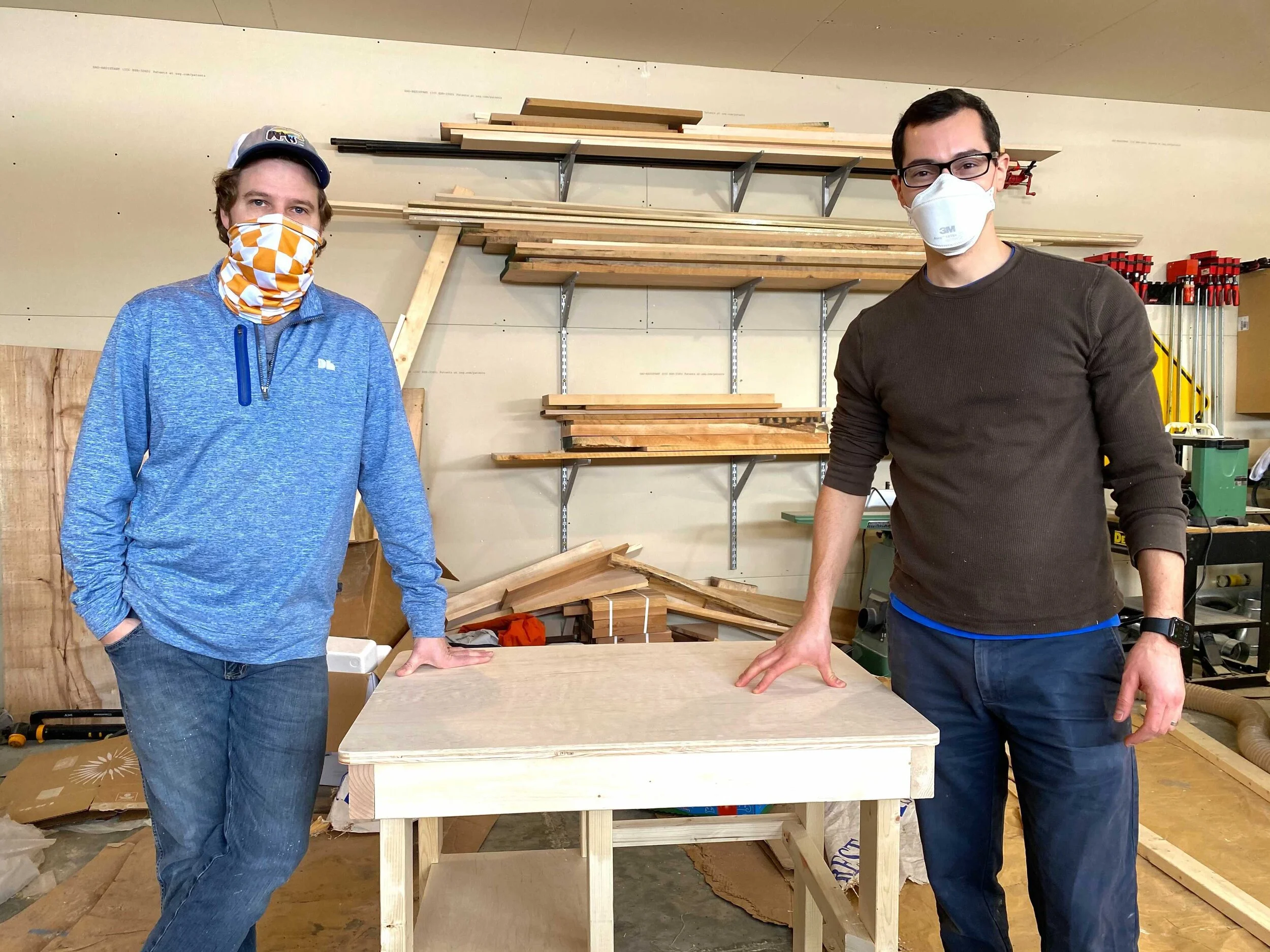 Woodworking hobbyists use their spare time to build desks for kids learning at home
