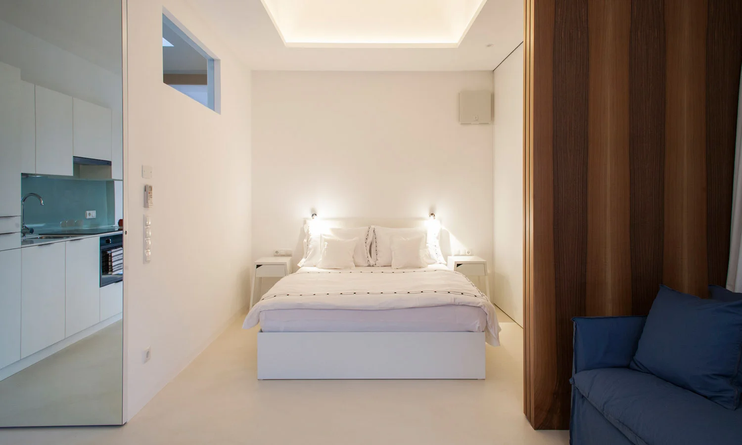 Mirror House bedroom.jpg