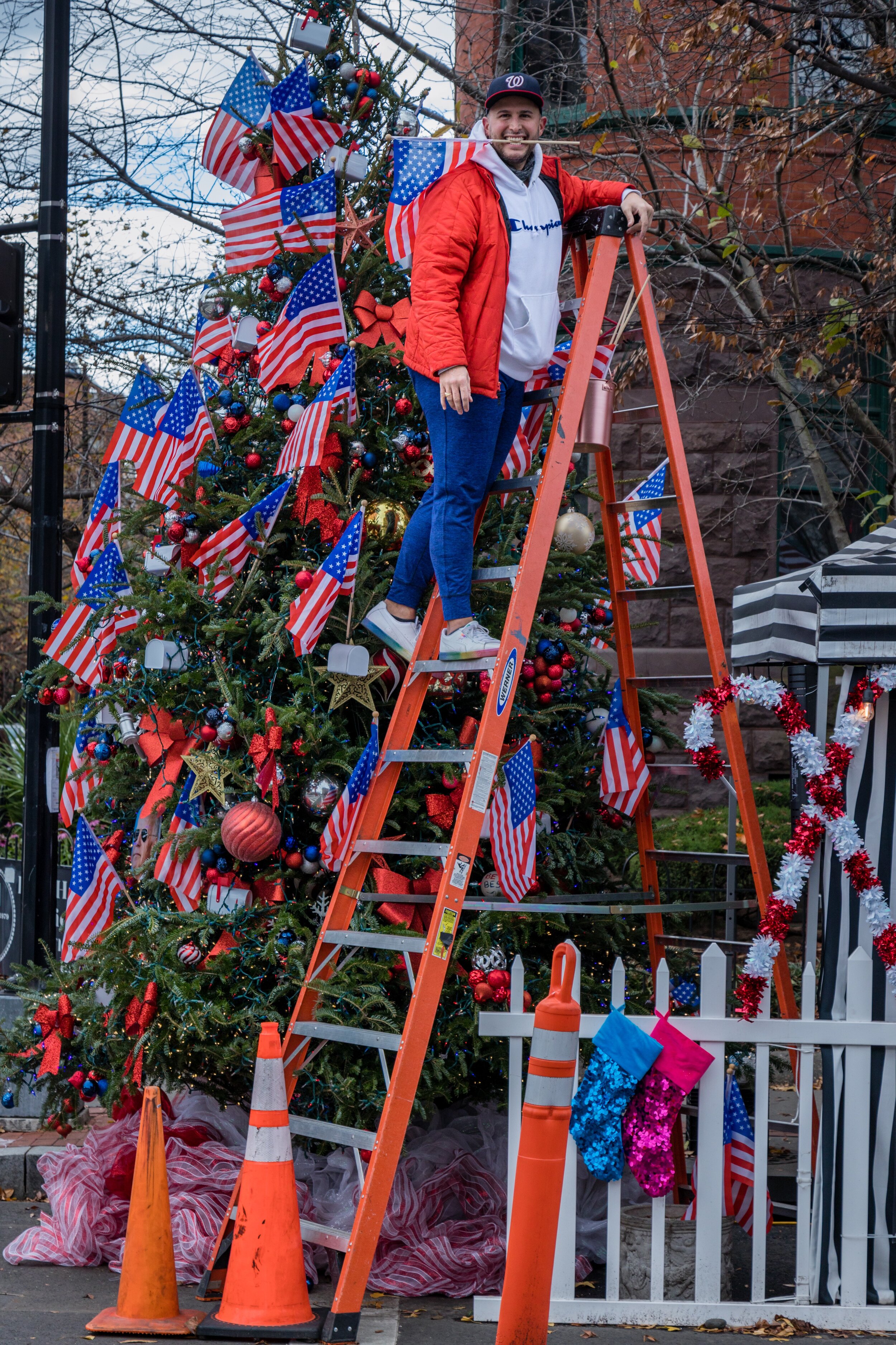 Tis The Season/Countdown Til 46. Washington, D.C. (Dec. 2020)