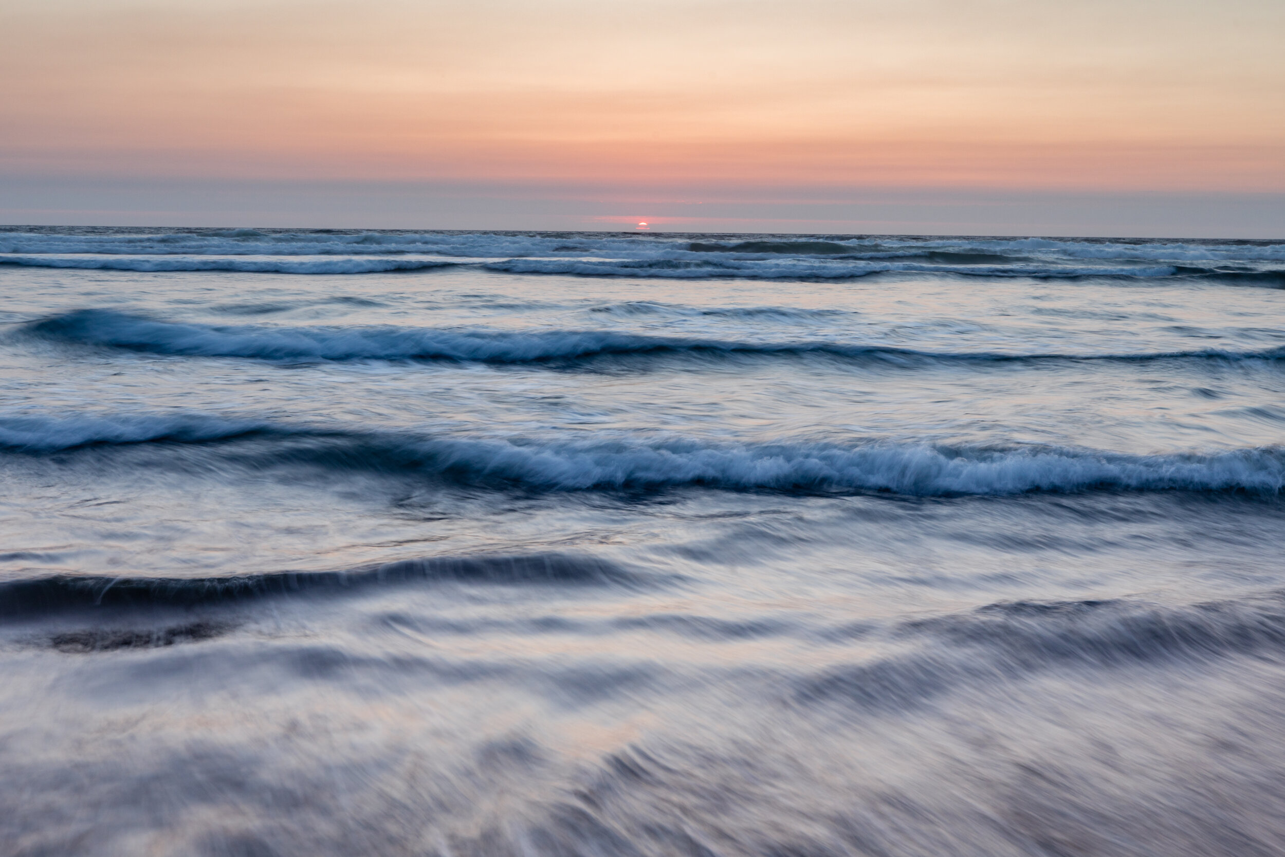 Sunset Waves. Tierra Del Mar, Ore. (Aug. 2021)