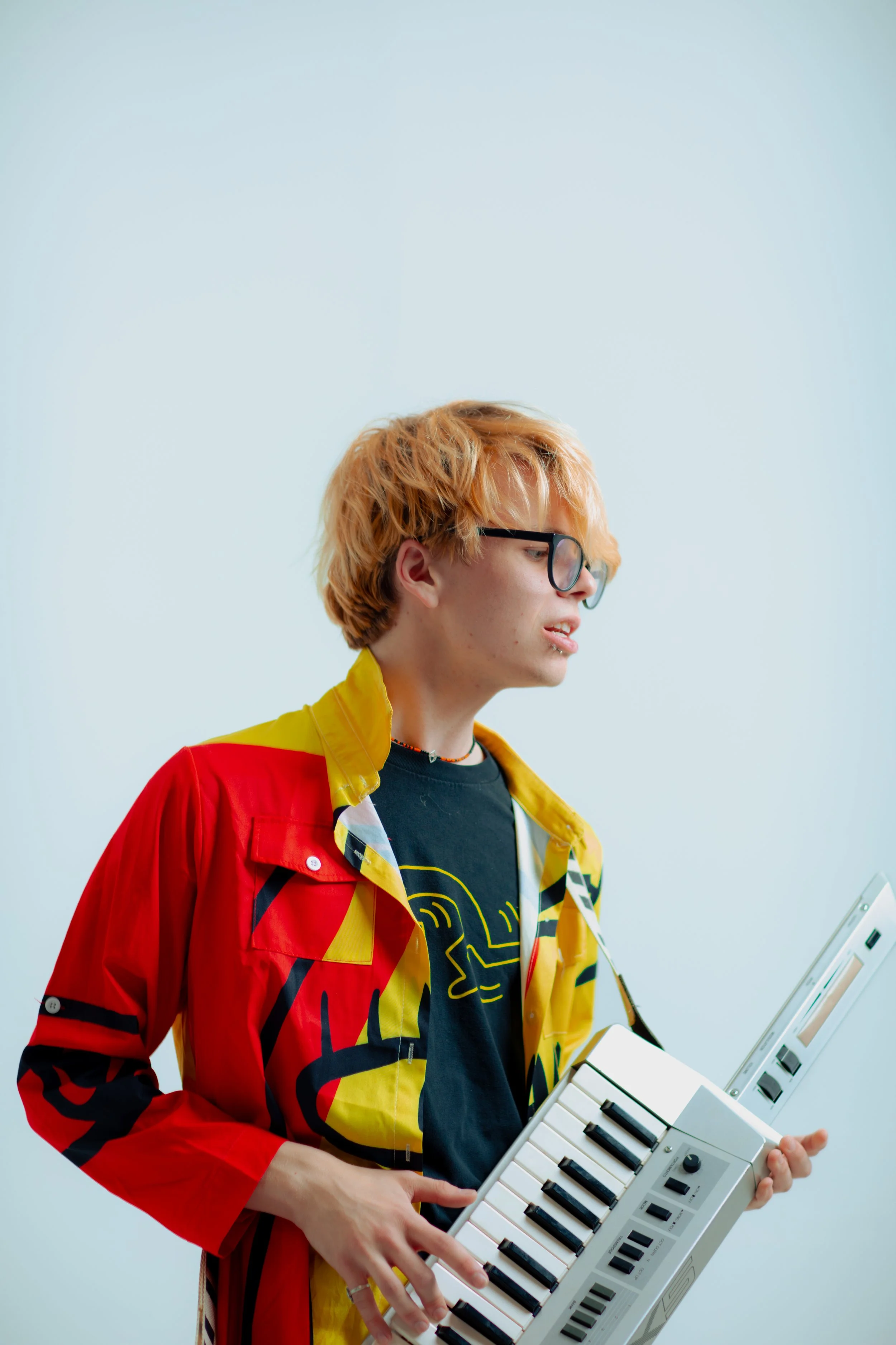  Commercial photographer offering photography services for small businesses, including brand, lifestyle, product, and corporate portraits. 