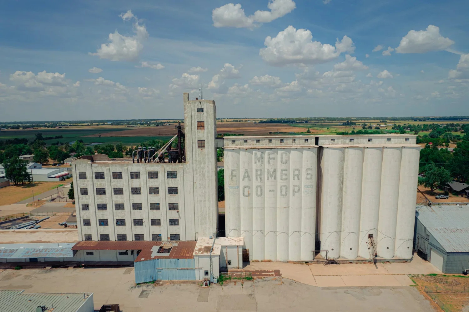 drone-documentary-farmer-co-op-factory-grain-yukon-oklahoma.webp