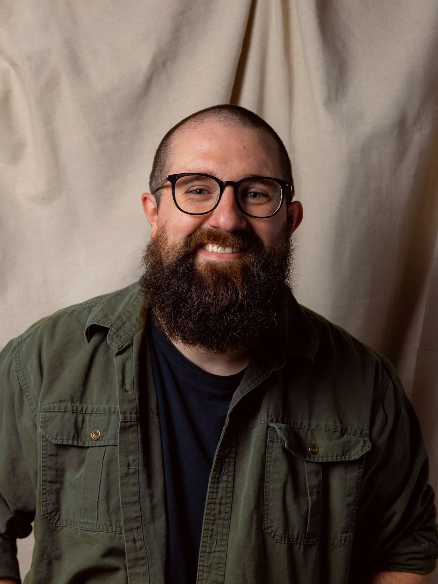 New year new headshot 💁🏻&zwj;♂️

#commercial #cinematographer #photographer #dronepilot #headshot