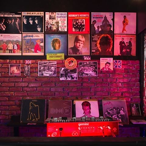 My year-long project with @ltdla and Rodney Bingenheimer, featuring a sculpture inspired by the famed glitter rock club, Rodney Bingenheimer's English Disco on the Sunset Strip in Los Angeles, is coming to an end. I'll be reviewing some of my favorit
