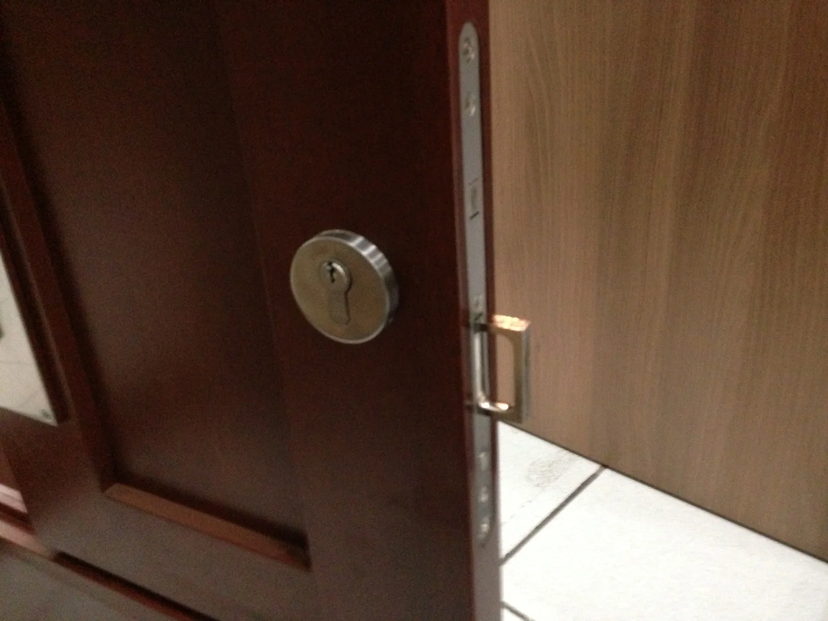 CILINDRO CERRADURA CORREDIZA CON JALADOR 1.JPG