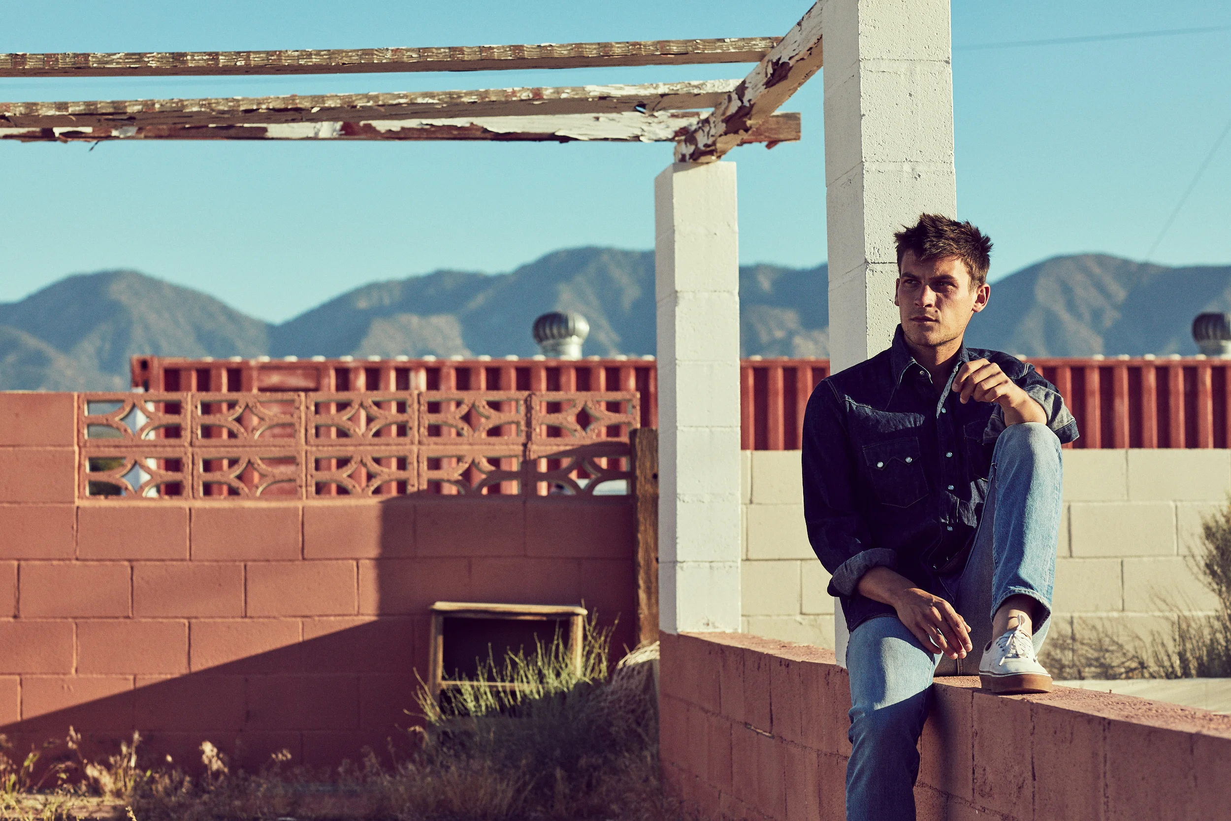 Miles_Garber_Levis_5.13.17_Look 10_0001.jpg