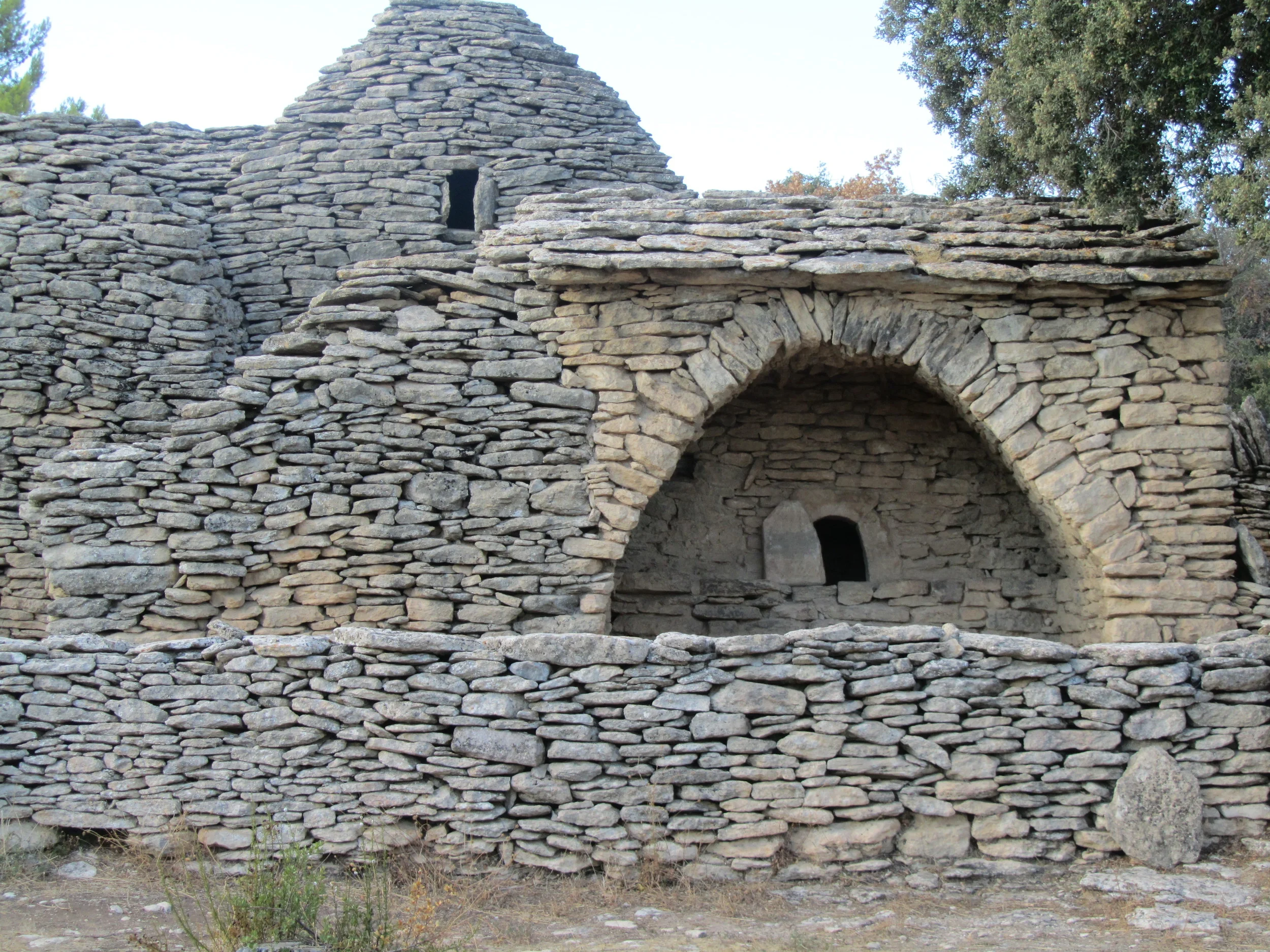 Provence - Village des bories, slate shelters dating back to the 18th c.  (4)