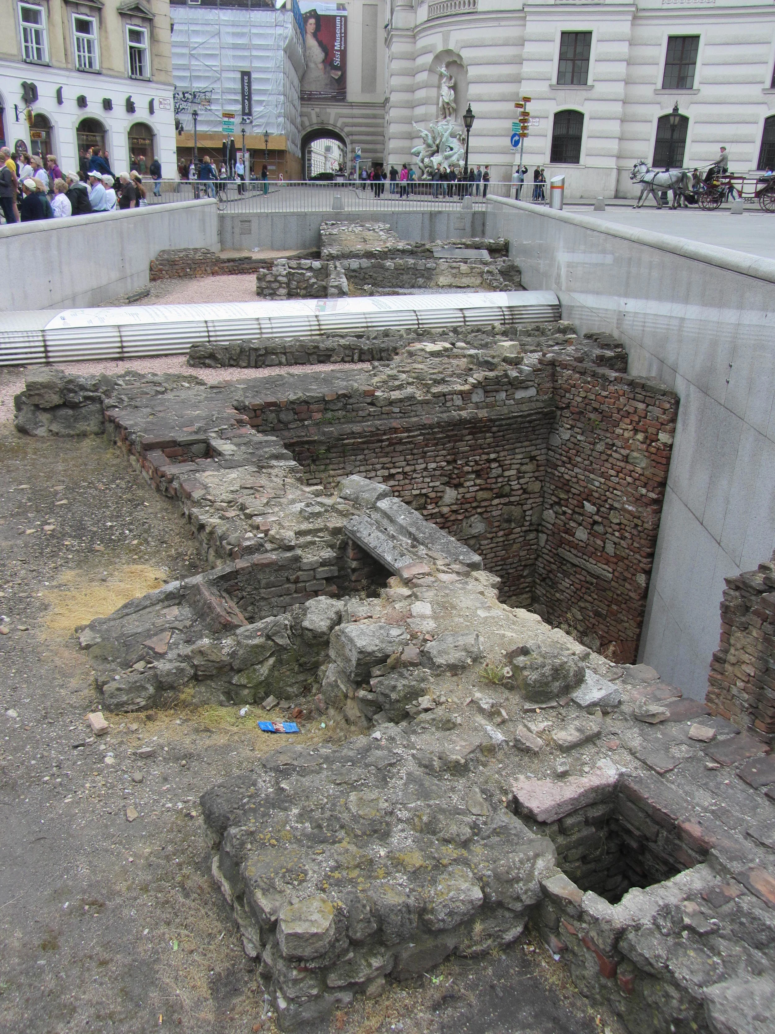  Vienna-Roman excavations in front of the Hopburg Palace 