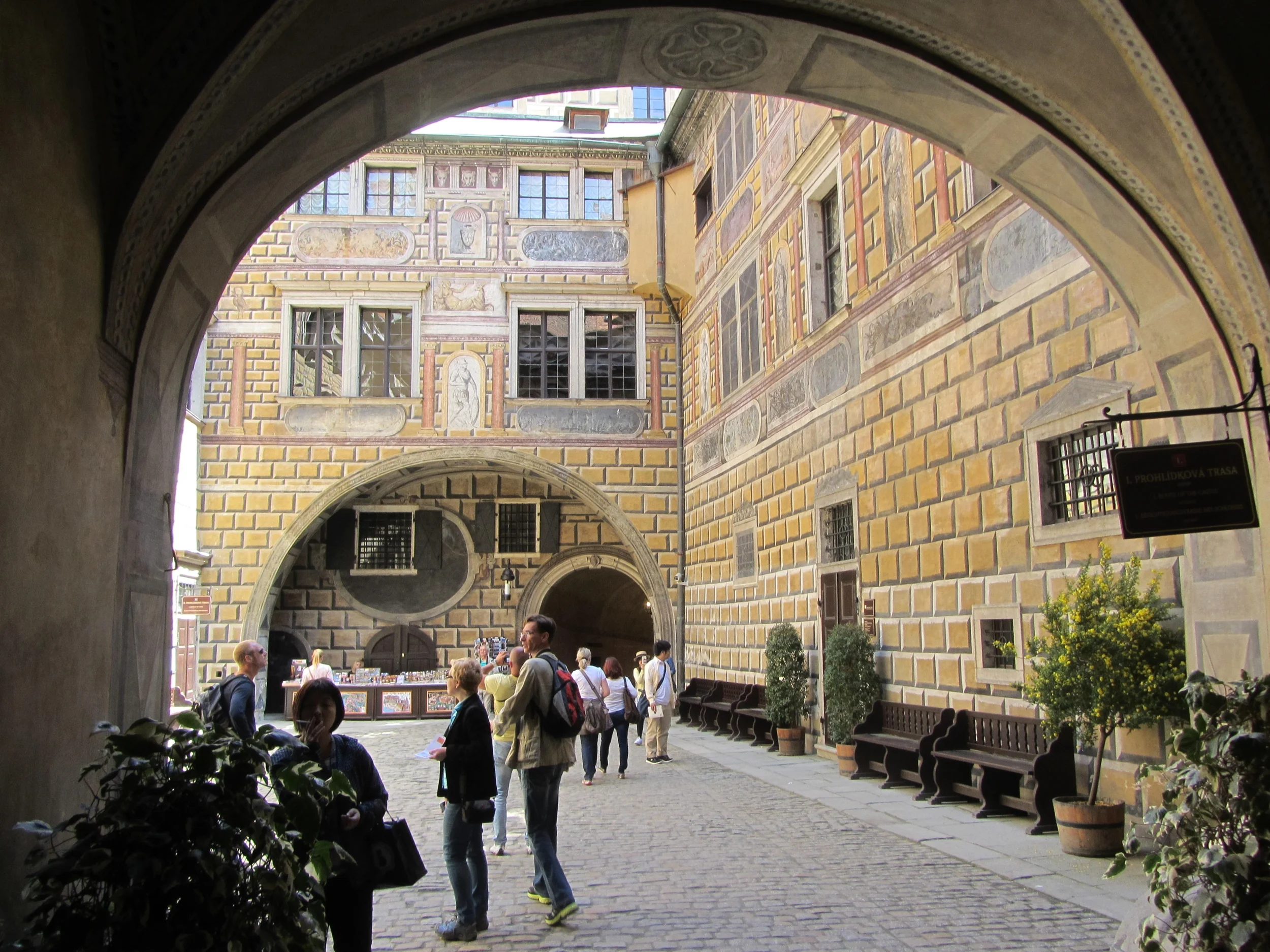  Cesky-Krumlov-Another example of trompe-l'oeil 