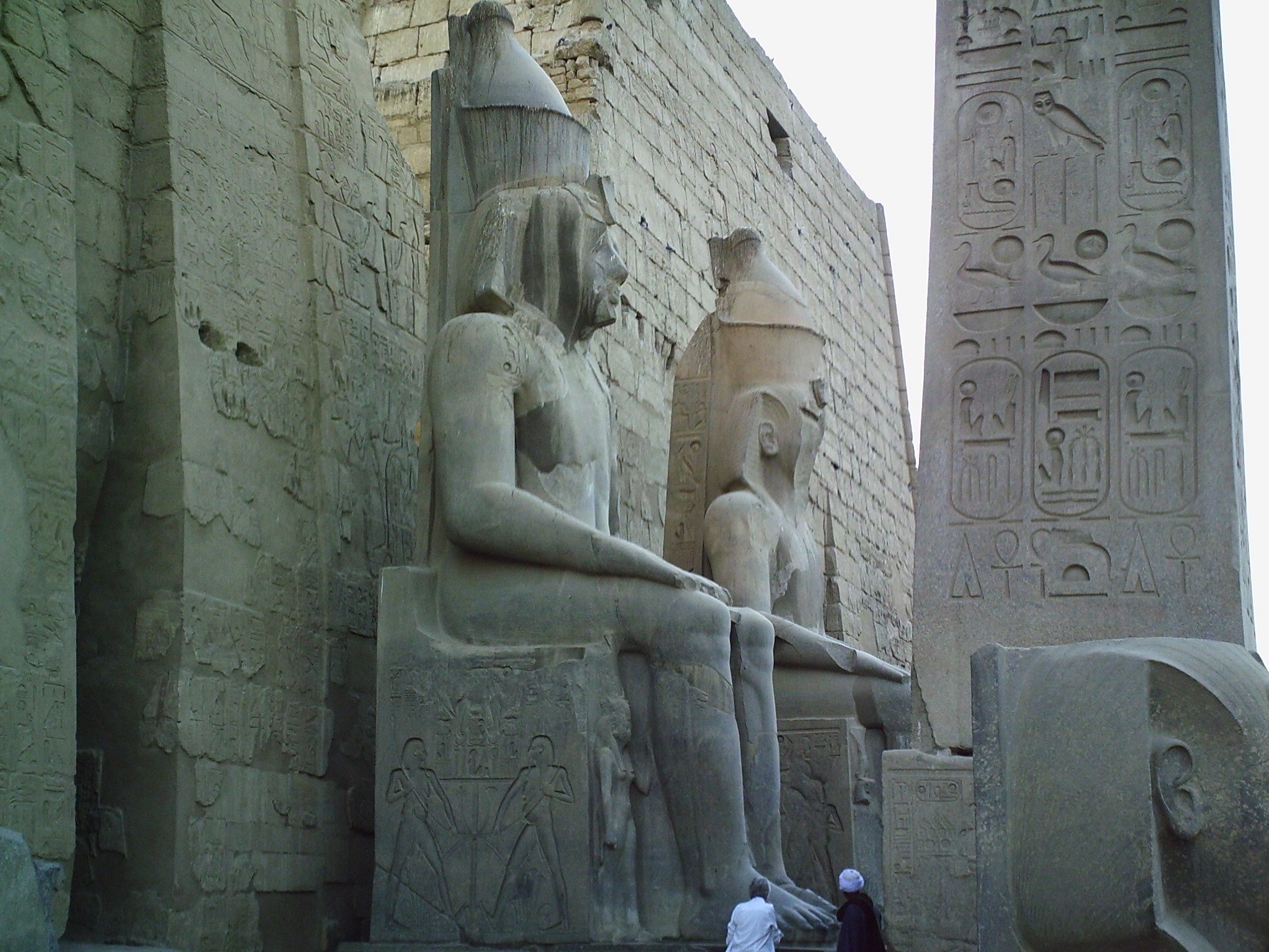  Details at the Luxor complex 