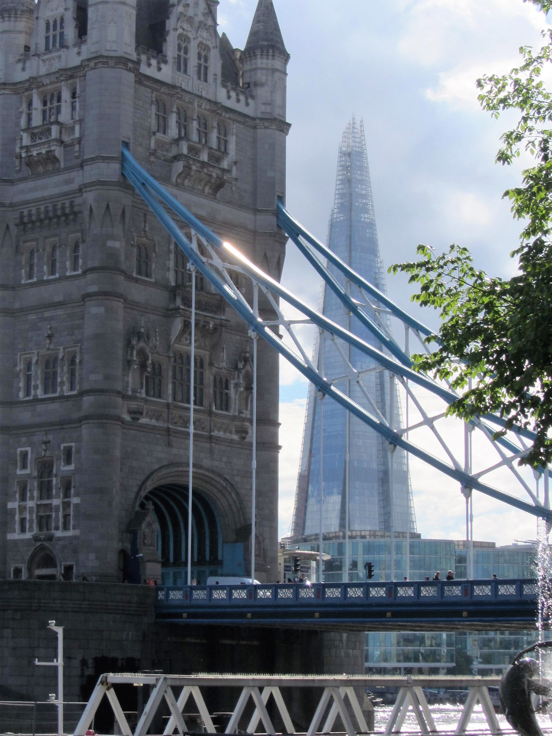  The Tower of London with The Shard Building in the background, London, England 
