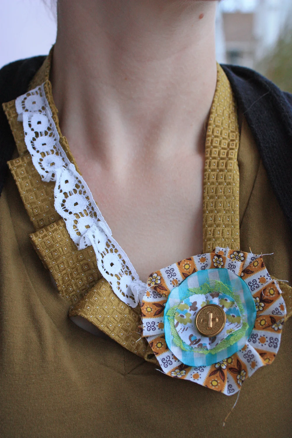neck ornament
