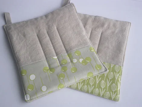 Baazar-hot-pad