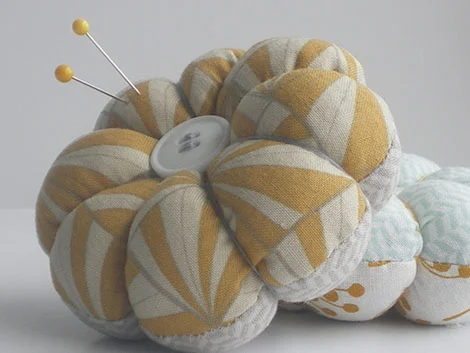 Bazzar-stamp-pincushion