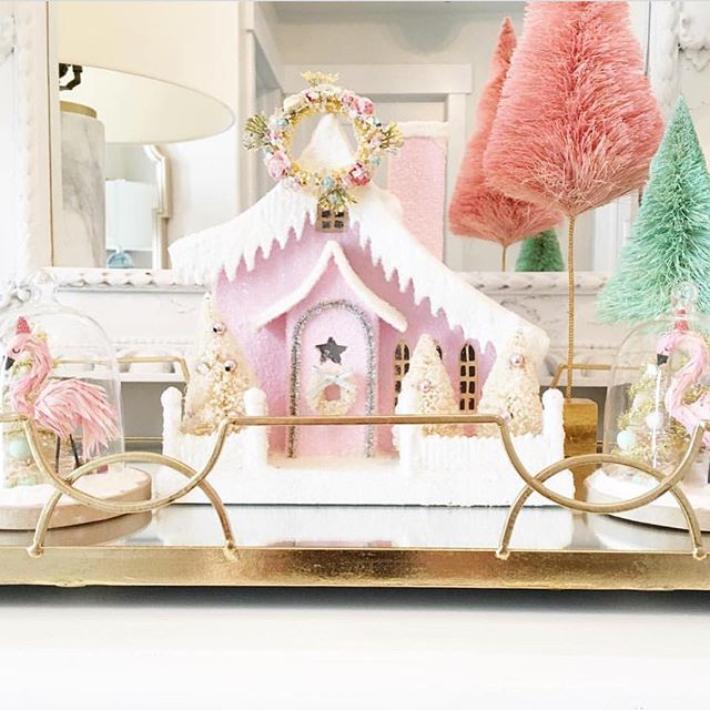 A very Merry Christmas from us to you - we hope your day was filled with love and light! Thanks to @emilyadamsondesigns for this gorgeous Christmas scene capture - with a few treasures from the #BeehiveBazaar! Wishing you and yours all the best 💖