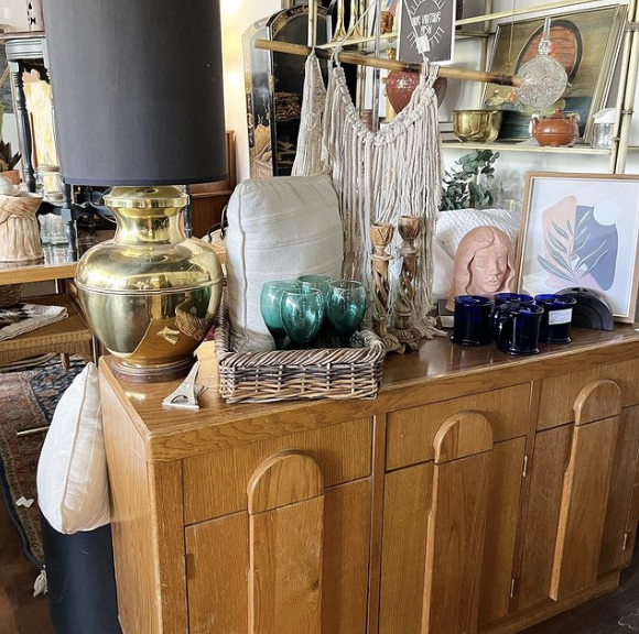 one vintage dish