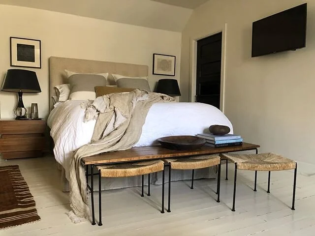 Another perk...
.
.
.
#interiordesign #interiordesigner #vintagemodern #arthurumanoff #nofilter #vintagefurniture #moroccanrugs #hannahgalbreathdesign