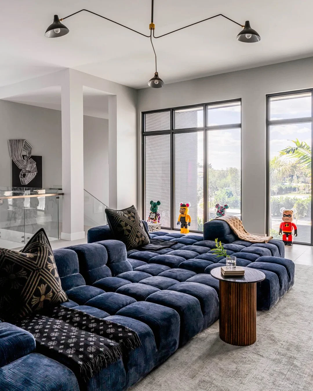 That blue sofa still makes us want to sit down and stay a while.

Continuing our look around this home, we&rsquo;re sharing a few of its softer spaces. Deep blue upholstery, a quieter bedroom palette, and playful pinks give each room its own mood. Ro