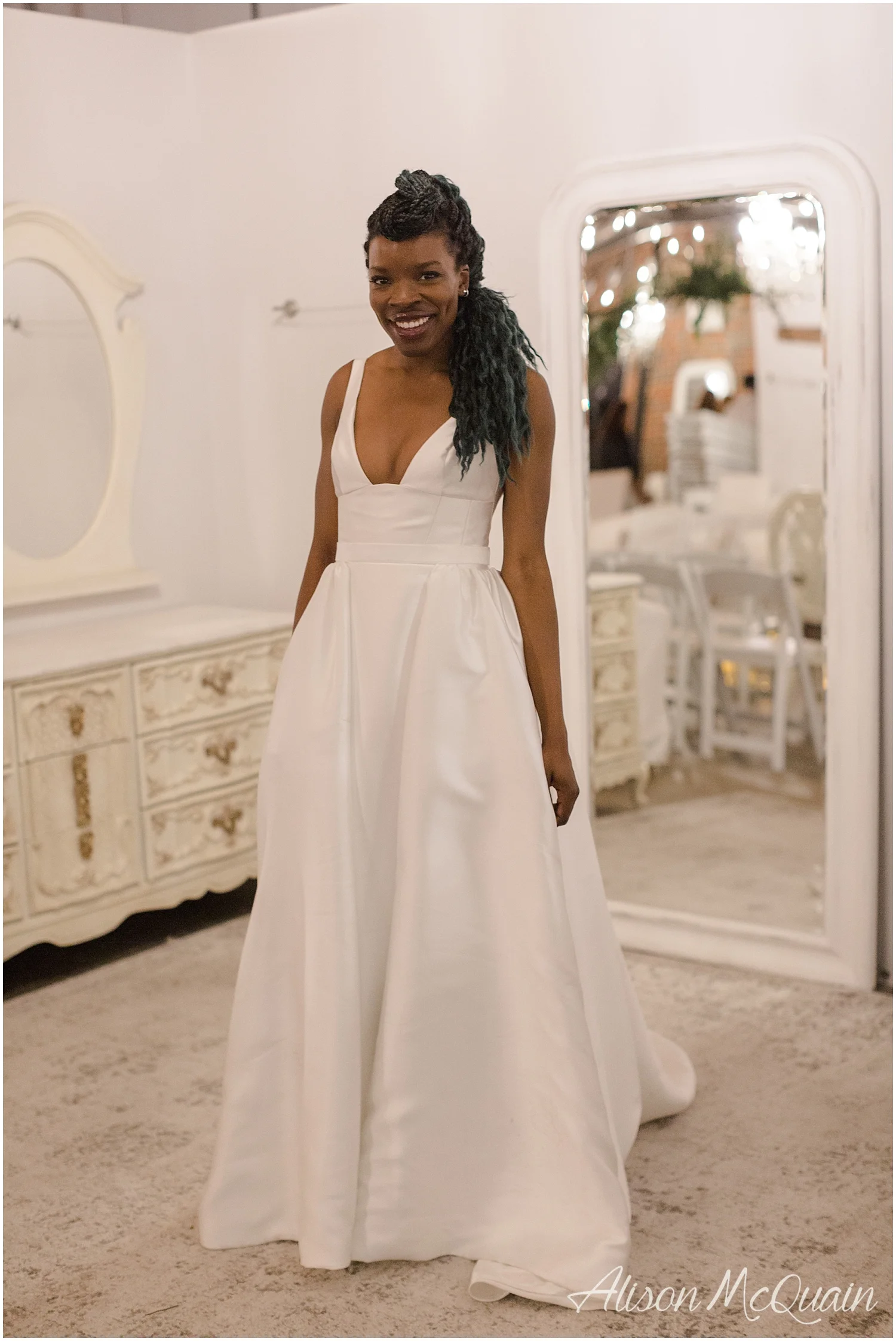 Look at the detail at the waist. Shout out 40's/50's! Maybe I stalked her and that gown a bit but hey, Adaeze loved it so much she didn't want to take it off. I feel like if she liked it that much I was ok to follow her around until I got this pic. 