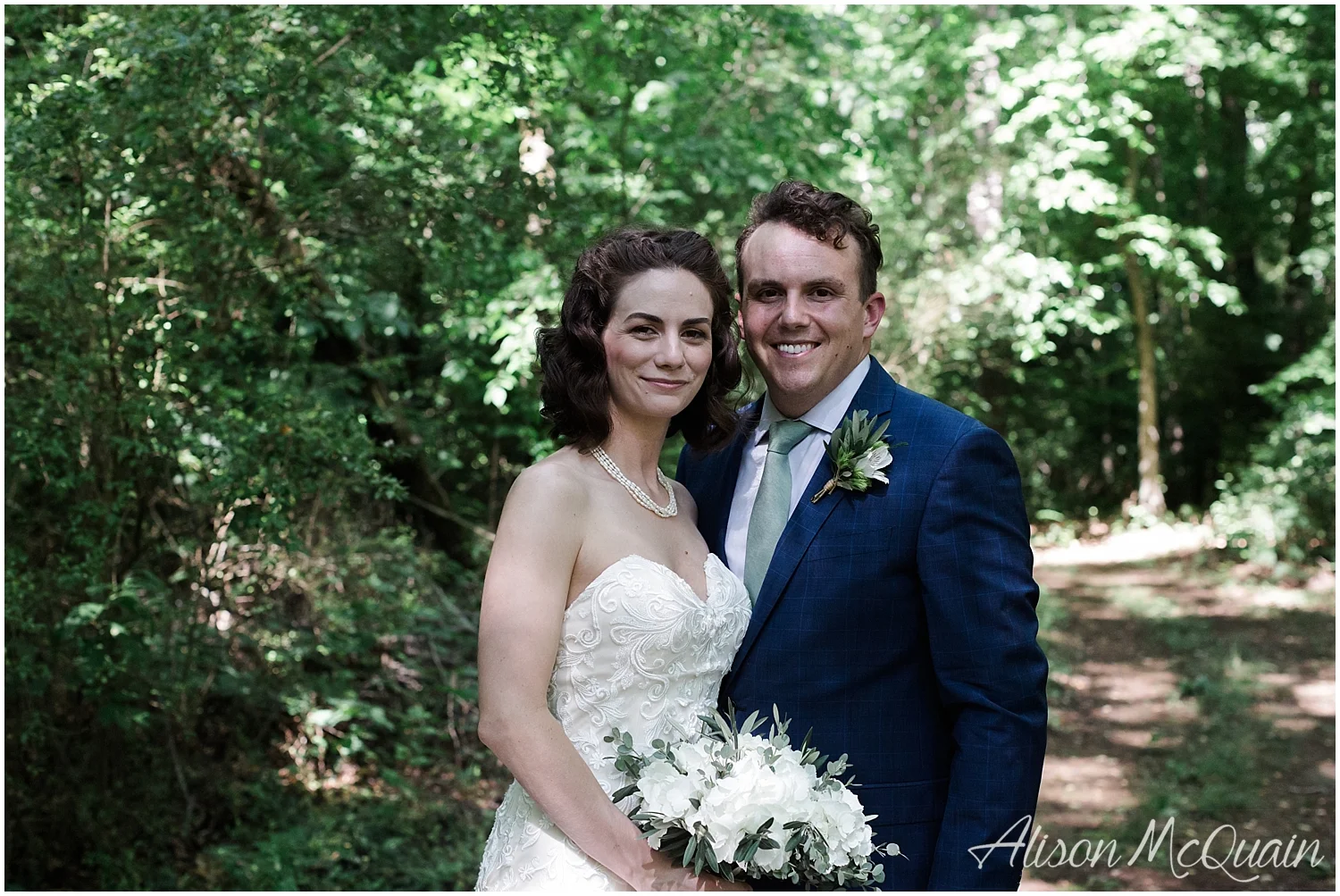 2018-05-23_0008LandC_wedding_dancingbearlodge_townsend_tn_amp.jpg