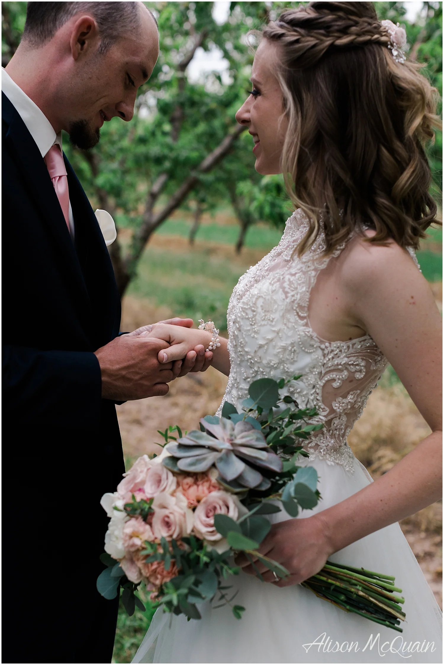 NandZ_Wedding_WeddingHouseatPalisade_CO_6_2018_amp_0010.jpg