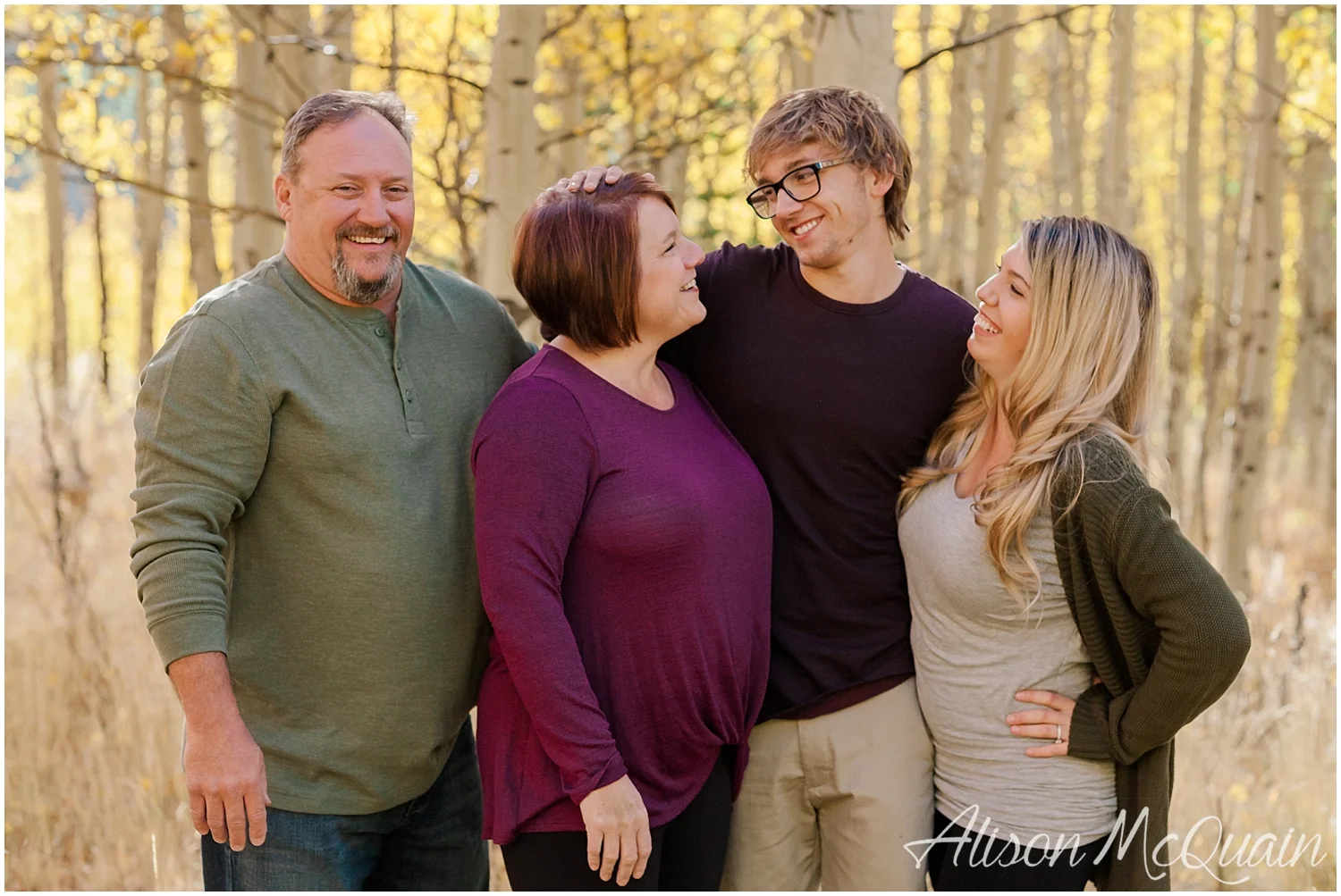 Family_Carlson_KenoshaPass_Colorado_AlisonMcQuainPhotography_0009.jpg