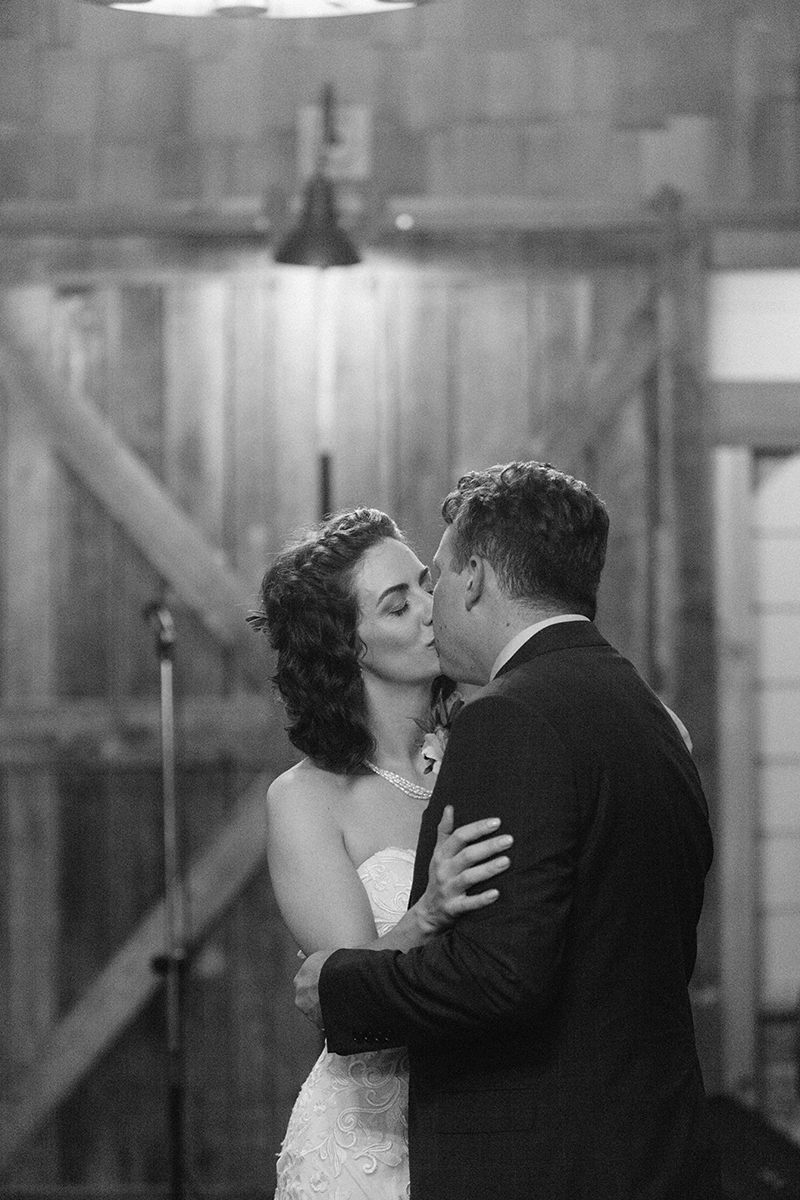 CandL_wedding_DancingBearLodge_Townsend_5_2018_AMP-_MG_61566156-2.png