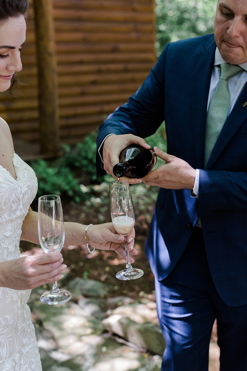 CandL_wedding_DancingBearLodge_Townsend_5_2018_AMP-TC3A71287128.png