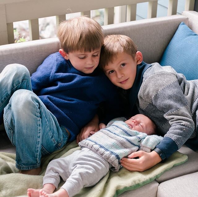 As an only child I&rsquo;m always excited to experience siblings and watch them lovingly play together (🤞😂). Watching these three interact was so awesome. Comparing foot sizes and closely analyzing everything about the tiny human (I think that come