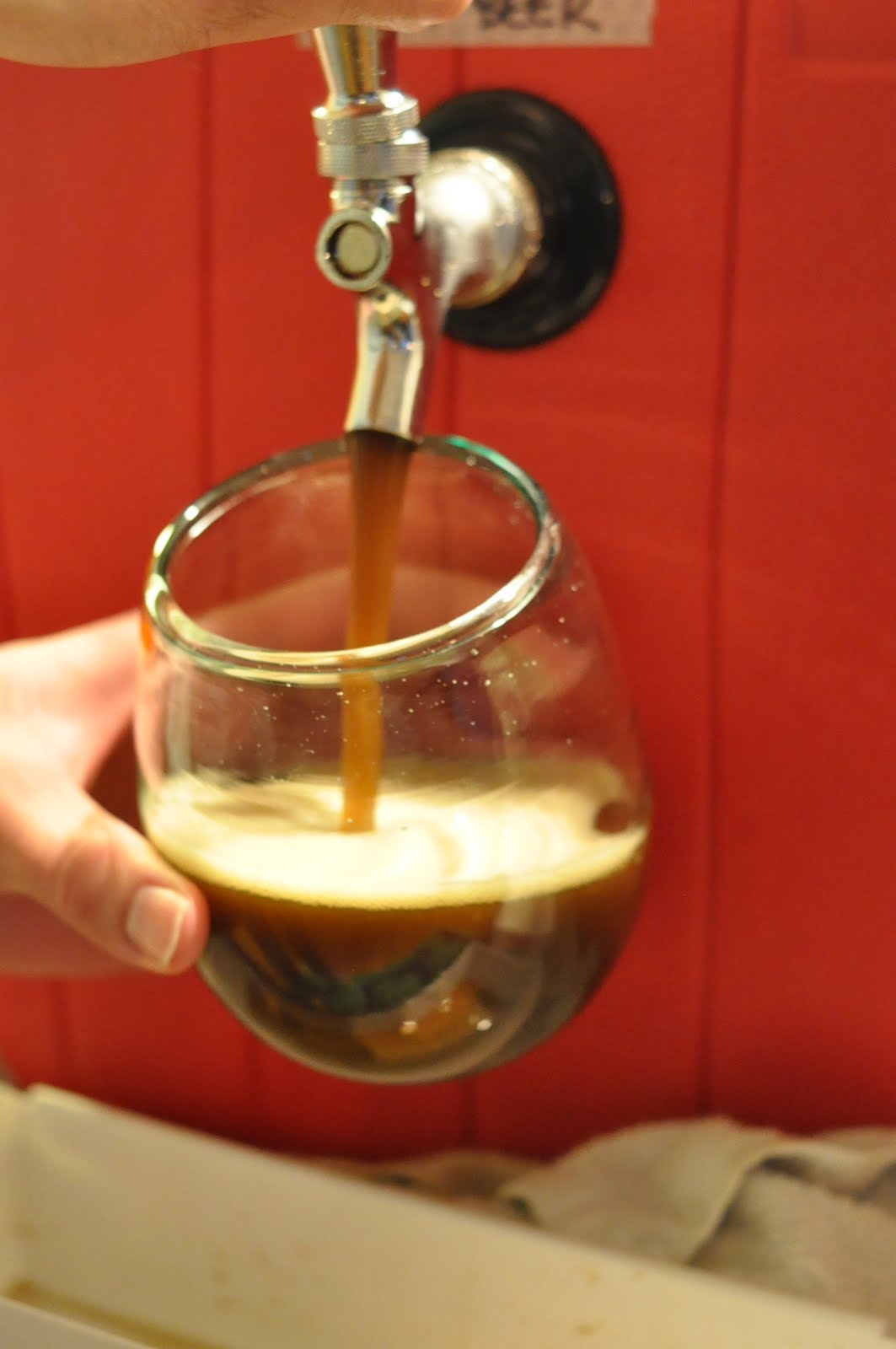 Step 1: pour root beer into large glass