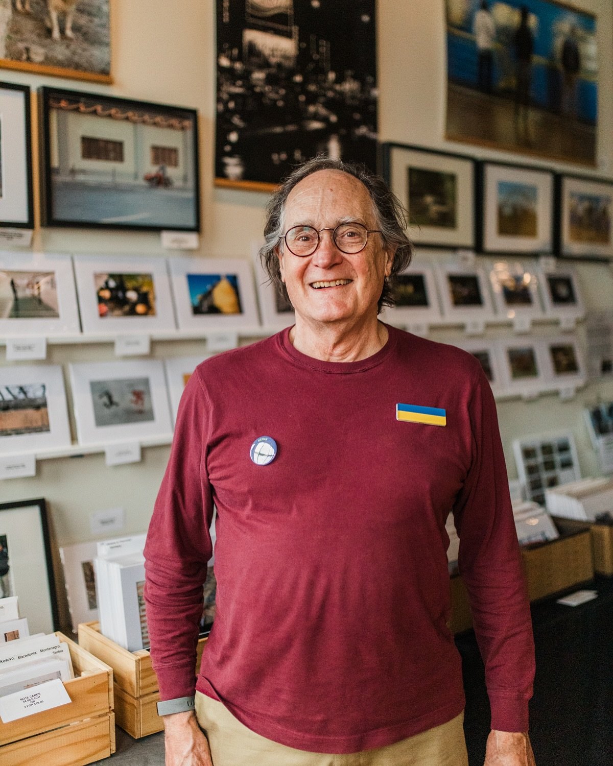 Photographer Steven C. Tetrick brings a sharp eye for story and atmosphere to every frame. Whether it&rsquo;s a candid street moment, a curious animal, or the quiet geometry of an urban landscape, his work captures both the energy and emotion of plac